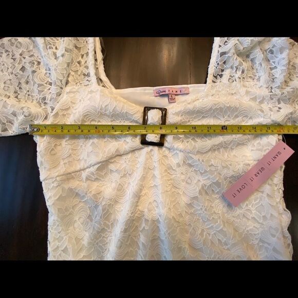 NEW LG Solid Ivory Lace V-Neck Top Blouse - Picture 15 of 16
